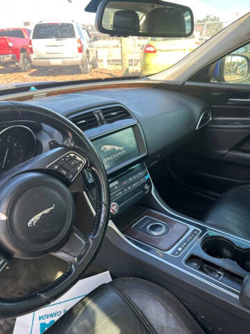 2017 Jaguar XE 25t Prestige