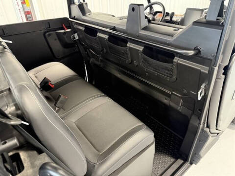 2025 Segway UT10 CREW