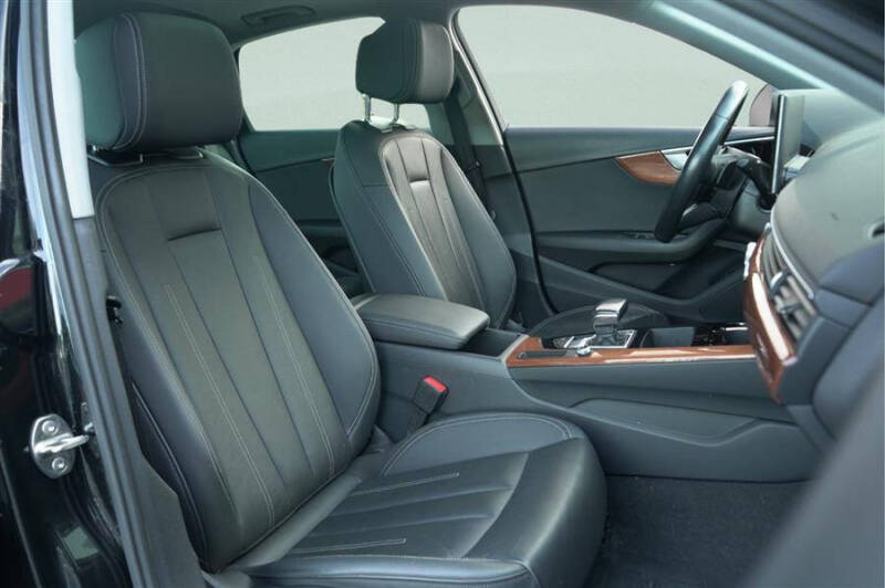 2022 Audi A4 quattro Premium 40 TFSI