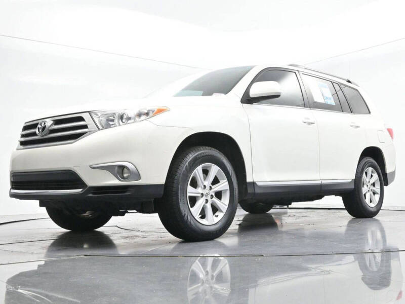 2012 Toyota Highlander SE