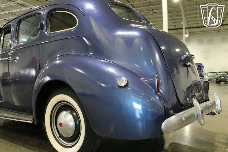 1939 Packard Six