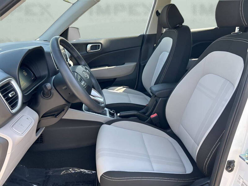 2025 Hyundai Venue SEL