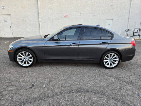 2012 BMW 3 Series 328i