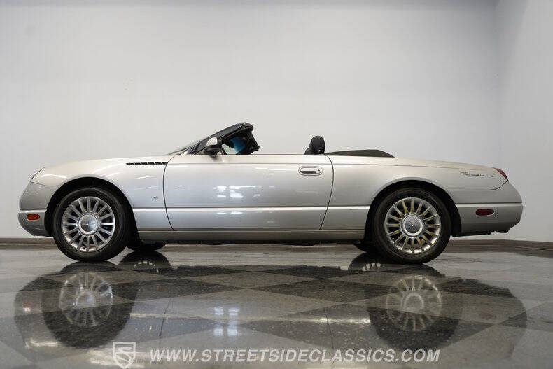 2004 Ford Thunderbird Deluxe