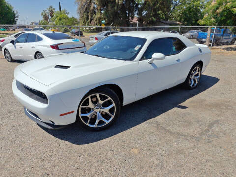 2016 Dodge Challenger SXT Plus