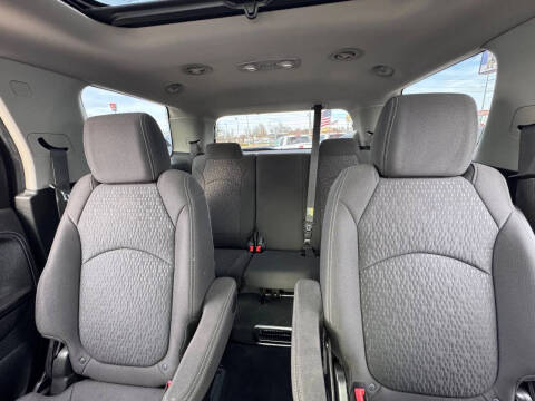 2016 GMC Acadia SLE-2