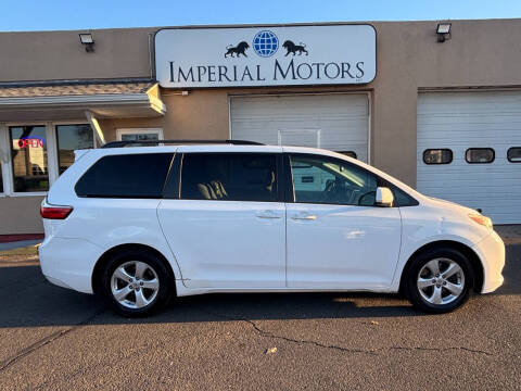 2016 Toyota Sienna LE 8-Passenger