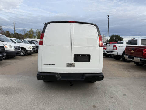 2020 Chevrolet Express 2500