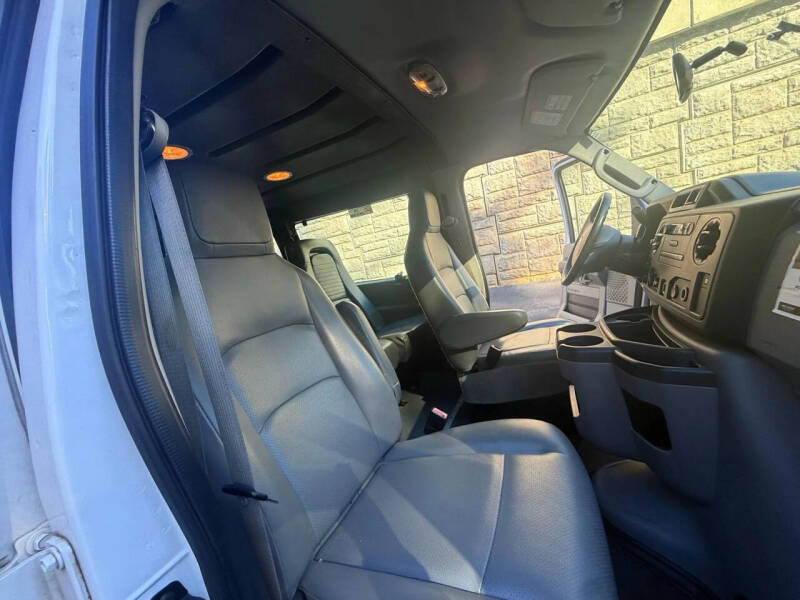 2014 Ford E-Series E-150