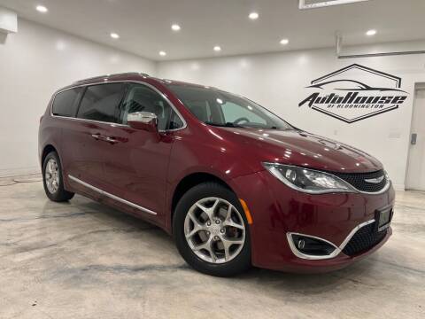 2018 Chrysler Pacifica for sale at Auto House of Bloomington in Bloomington IL