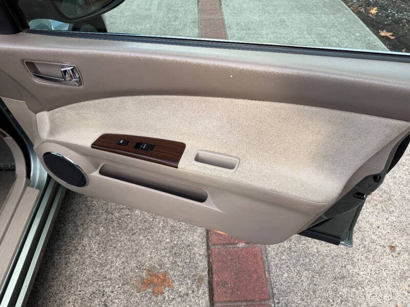 2005 Nissan Altima 3.5 SE