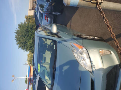 2013 Toyota Prius Two