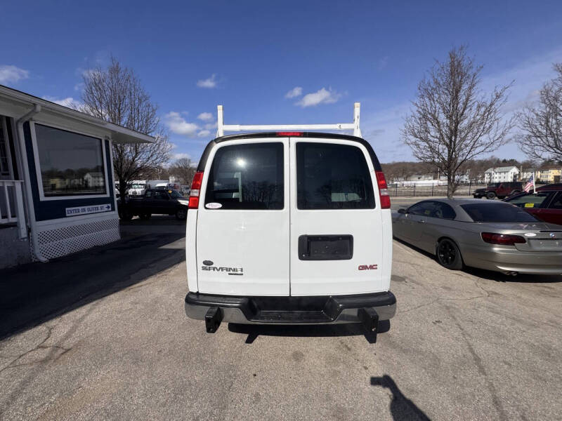 2016 GMC Savana 2500