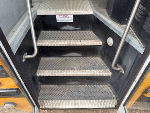 2004 Freightliner FS65 Chassis