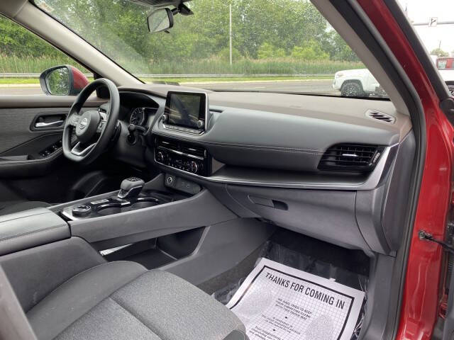 2023 Nissan Rogue SV