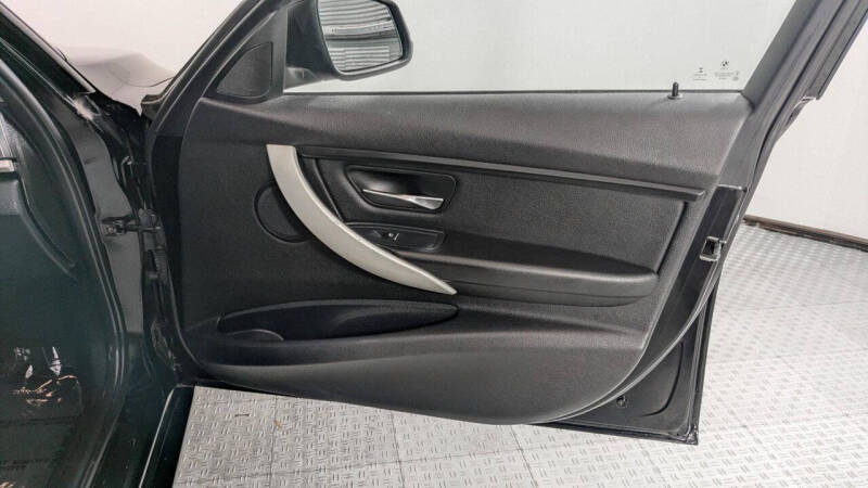 2016 BMW 3 Series 320i xDrive