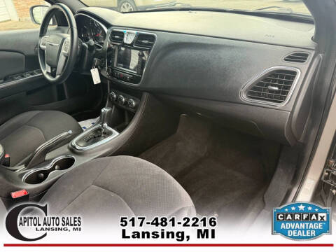 2012 Chrysler 200 Touring