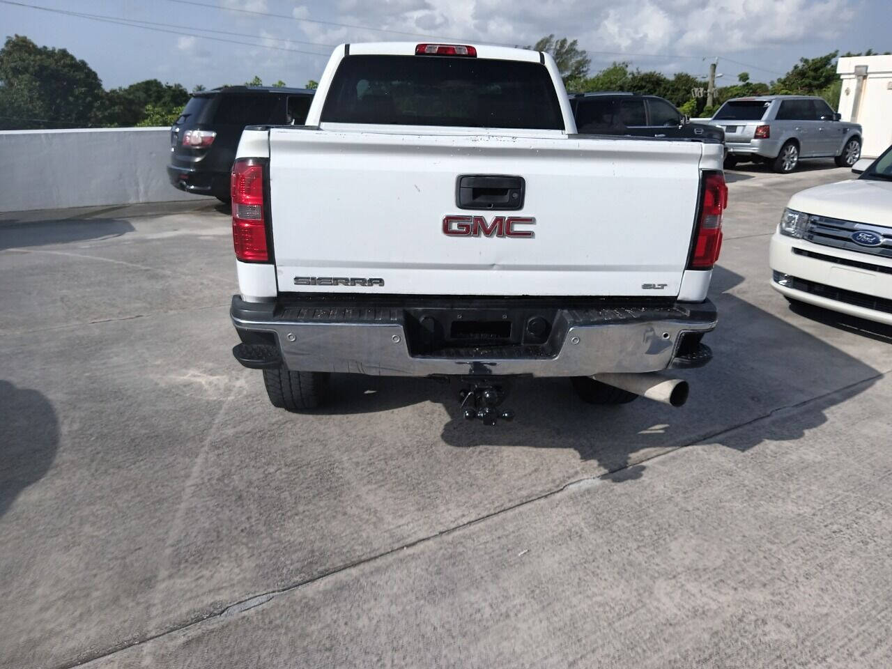 2015 GMC Sierra Pickup - $24,950