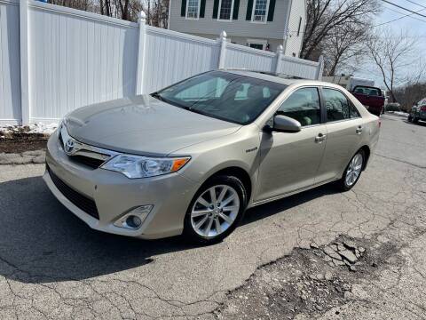 2014 Toyota Camry Hybrid for sale at MOTORS EAST in Cumberland RI
