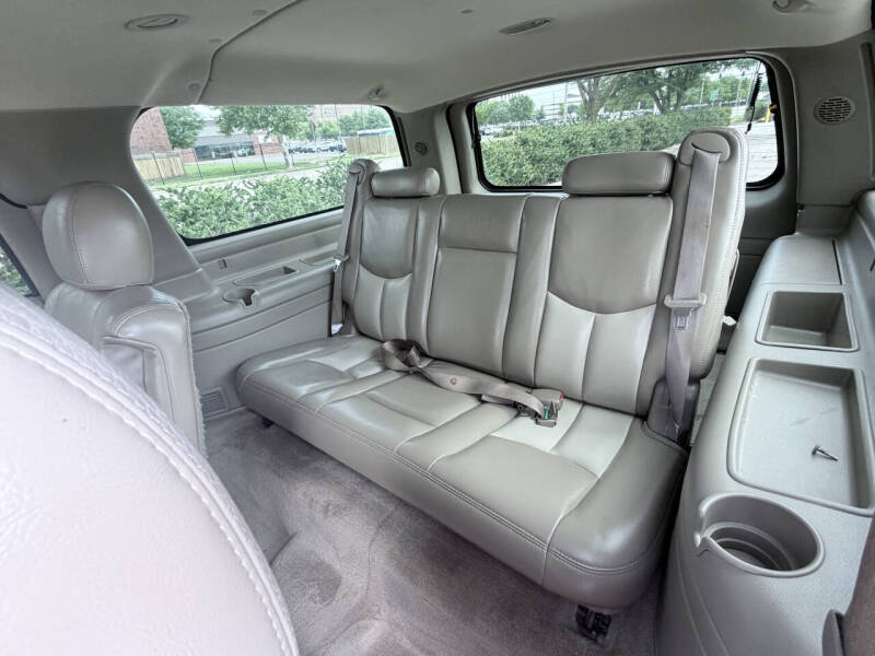2004 GMC Yukon XL Denali