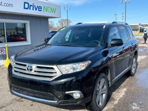 2012 Toyota Highlander for sale at DRIVE NOW in Wichita KS