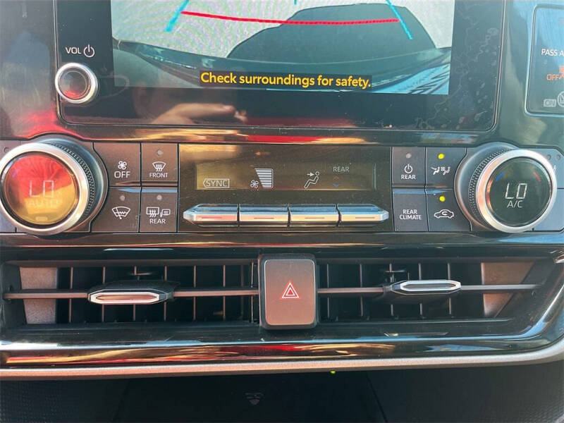 2023 Toyota Highlander Hybrid XLE