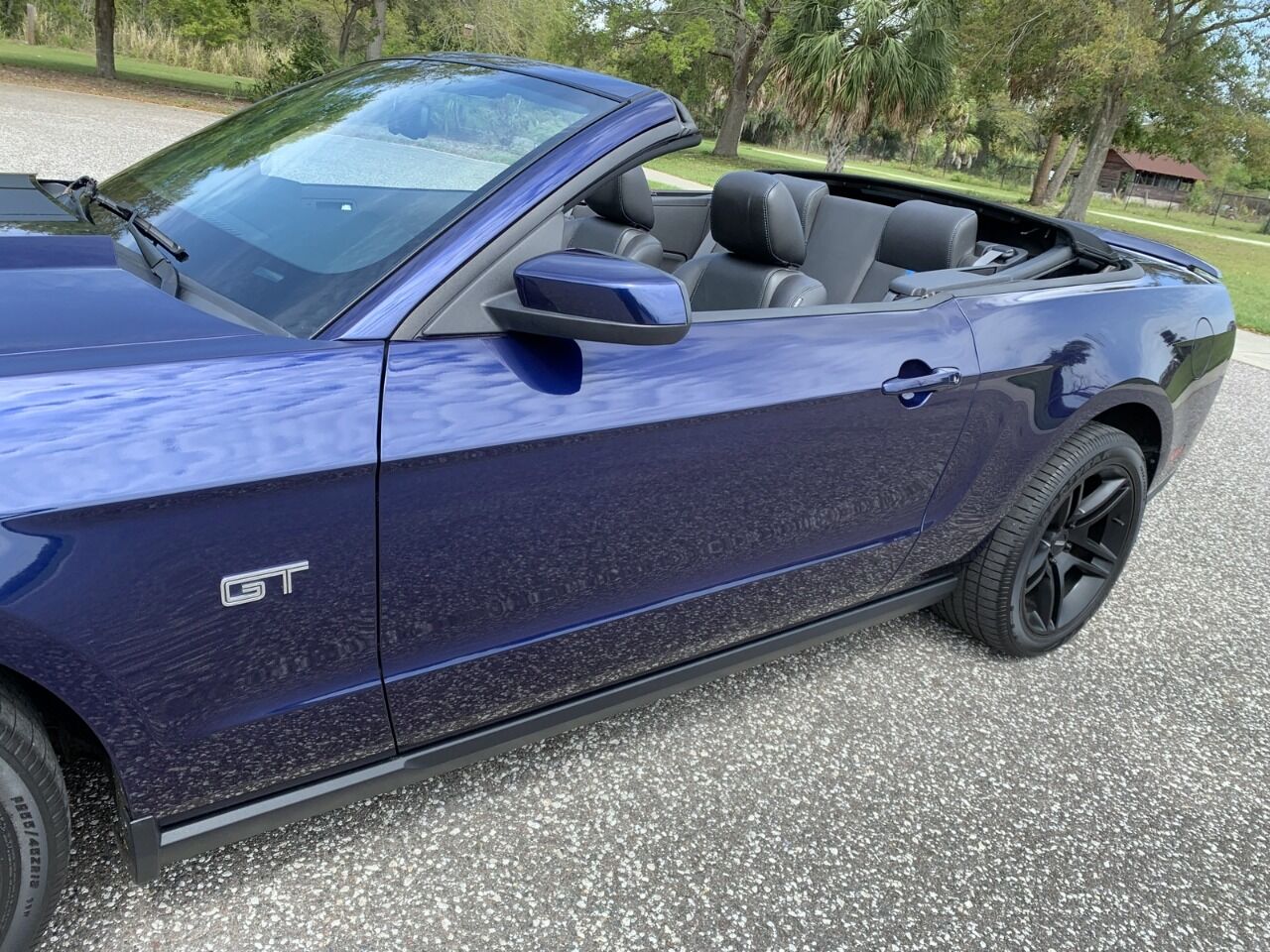 2010 Ford Mustang 19