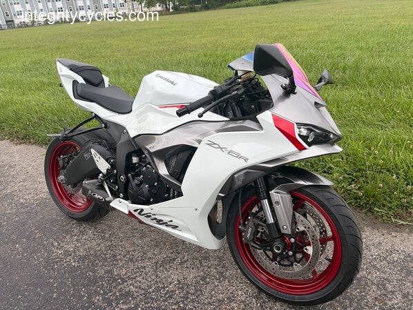 2024 Kawasaki Ninja ZX-6R