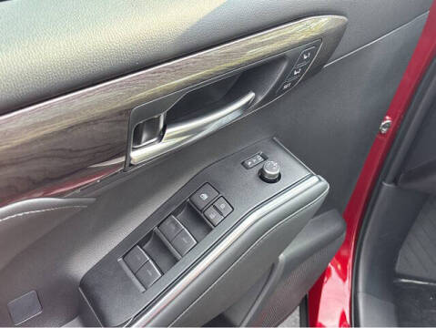 2025 Toyota Highlander Platinum