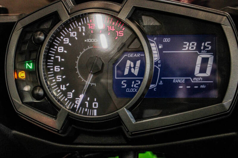 2022 Kawasaki Ninja 400 ABS KRT Edition