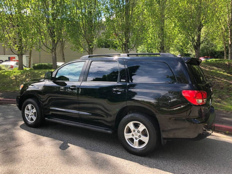 2012 Toyota Sequoia SR5
