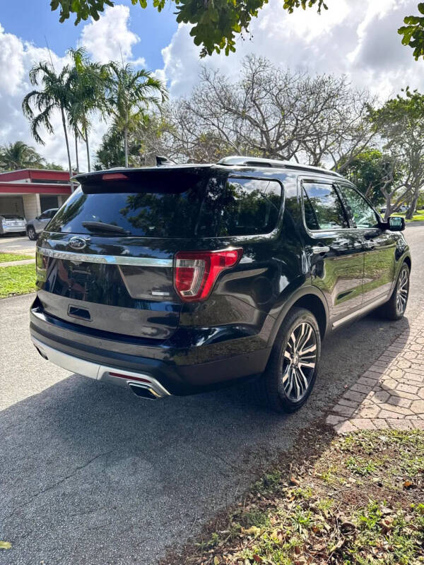 2017 Ford Explorer Platinum