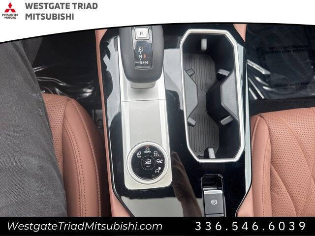 2025 Mitsubishi Outlander SEL