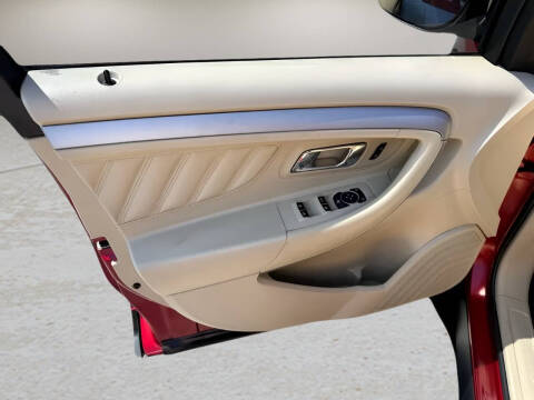 2016 Ford Taurus SEL