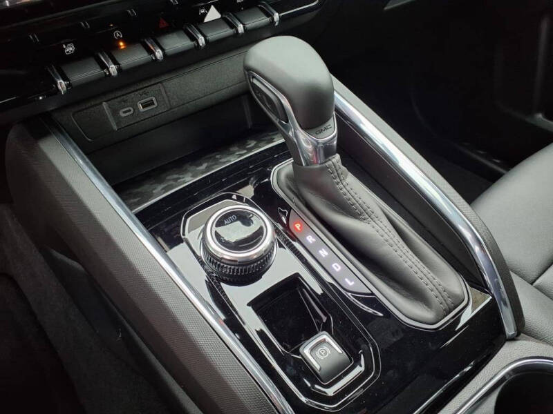 2025 GMC Canyon Elevation