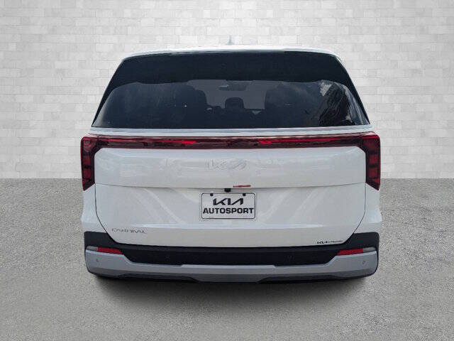 2025 Kia Carnival LX