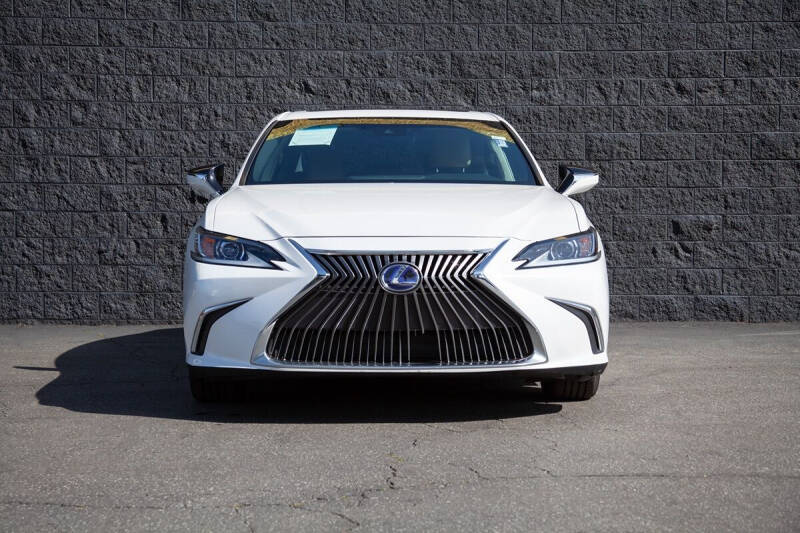 2020 Lexus ES 300h