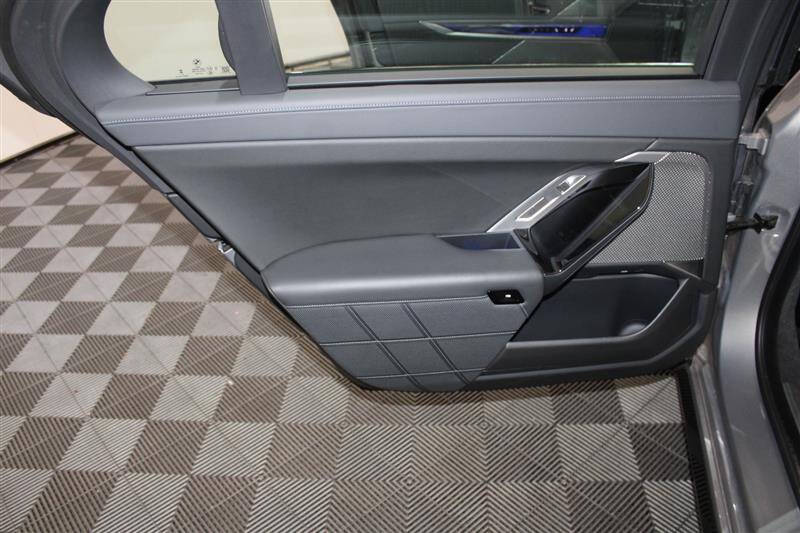 2024 BMW 7 Series 740i