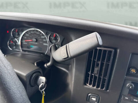 2023 GMC Savana 2500