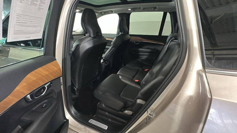 2023 Volvo XC90 B5 Plus Bright Theme