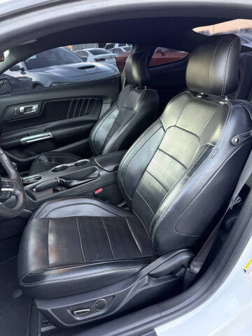 2017 Ford Mustang EcoBoost Premium