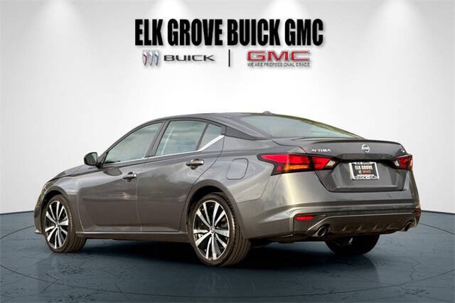 2022 Nissan Altima 2.5 SR