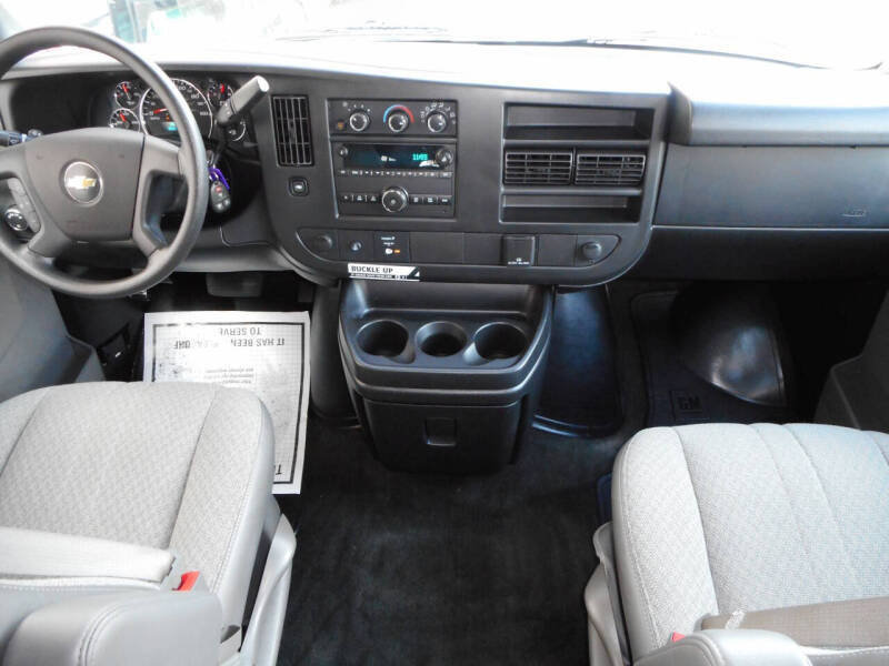 2017 Chevrolet Express LT 3500