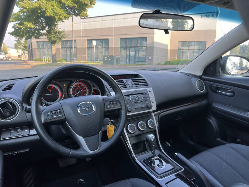 2011 Mazda MAZDA6 i Touring Plus