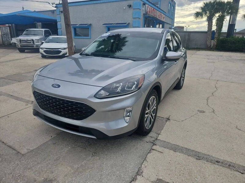 2022 Ford Escape SEL's photo