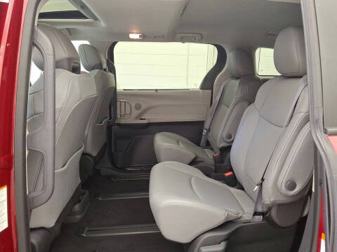2024 Toyota Sienna XLE 7-Passenger