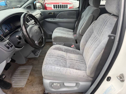 2001 Toyota Sienna LE