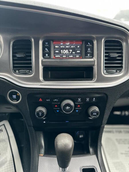 2013 Dodge Charger SE