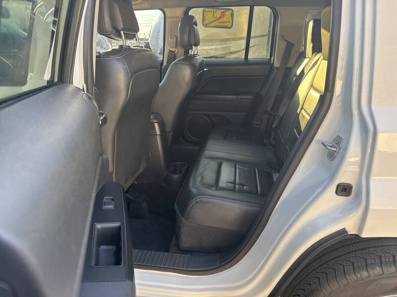 Image 8 of 2017 Jeep Patriot High Altitude