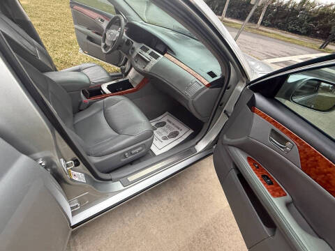 2005 Toyota Avalon XL